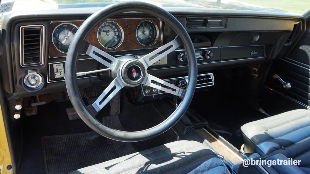 1970 Oldsmobile Rallye 350 Interior Buckets with a Console