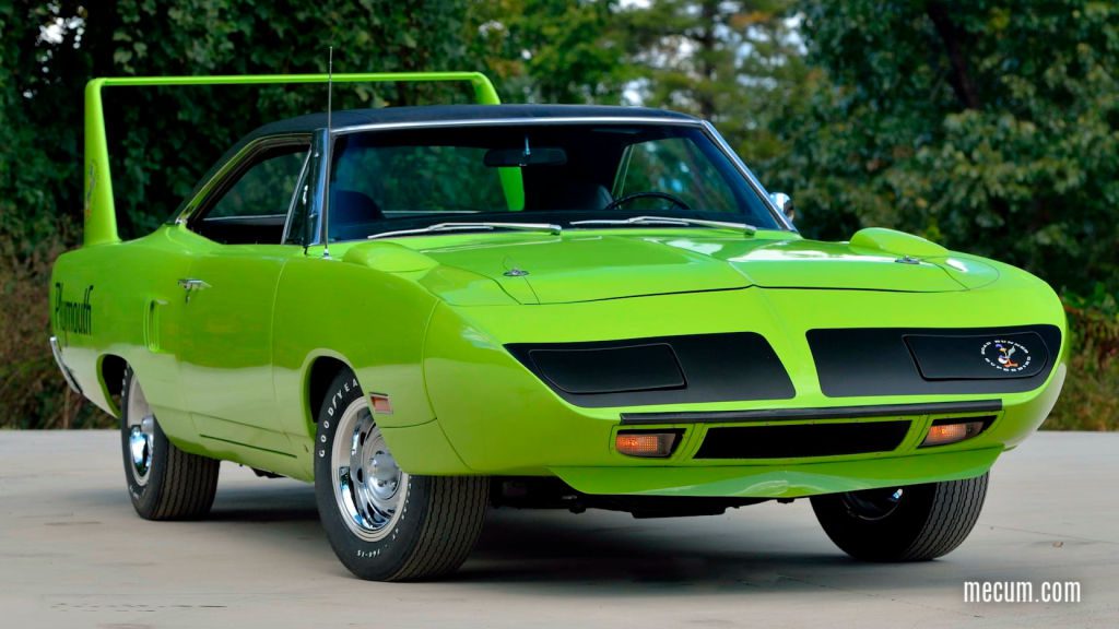 1970 Plymouth Superbird in high Impact Limelight