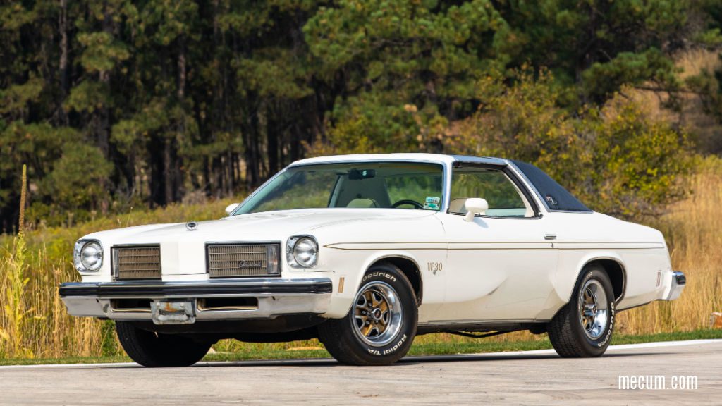Photo of a 1975 Oldsmobile 442