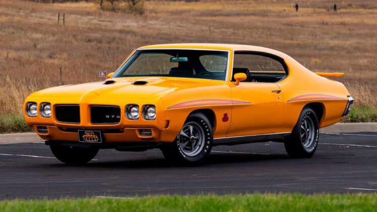 Top 10 Craziest Muscle Car Paint Colors from the Factory