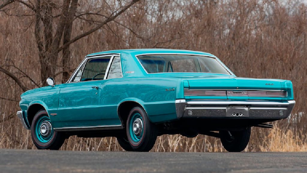Photo of a 1964 Pontiac GTO.from the rear