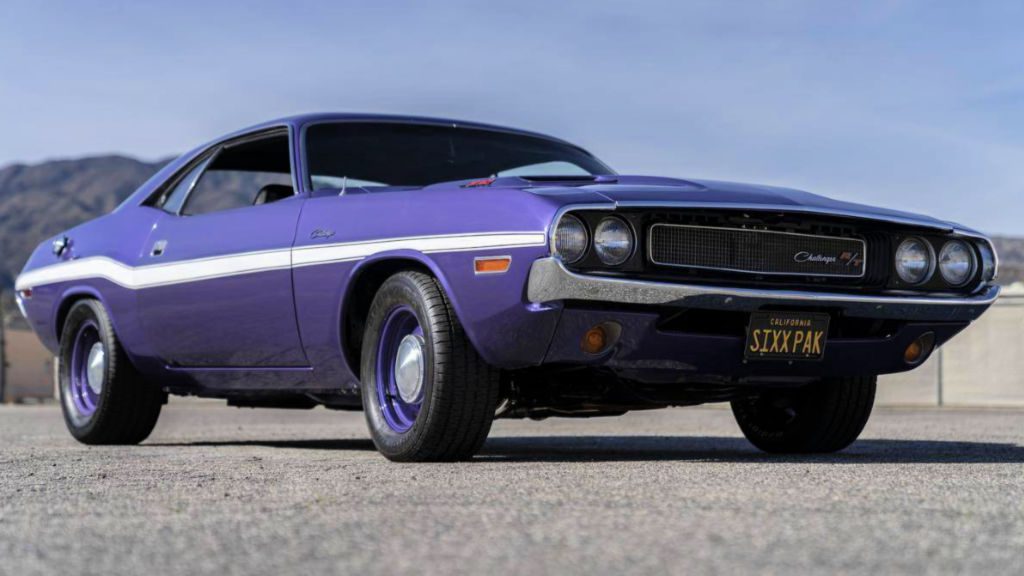Fastest Muscle Car 1970: Dodge Challenger R/T 440 Six Pack Photo