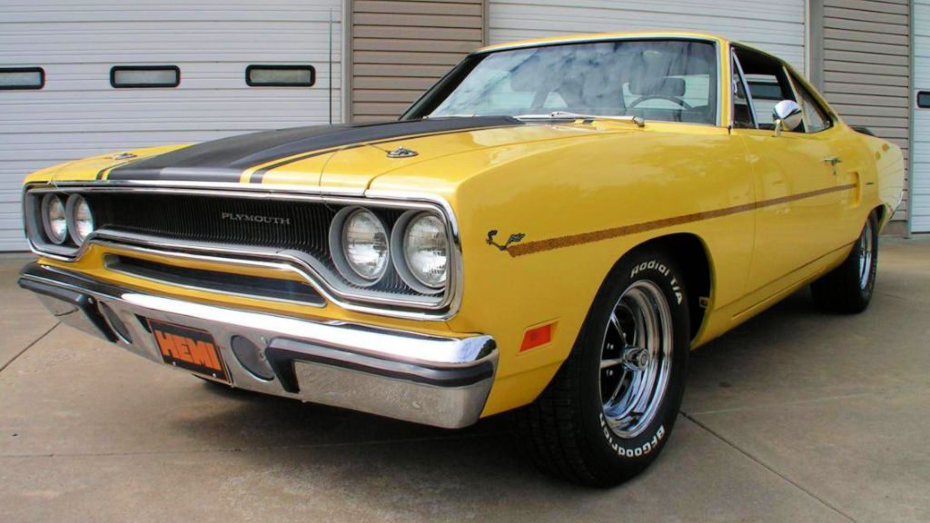 Fastest Muscle Car 1970: Plymouth Road Runner Hemi Photo