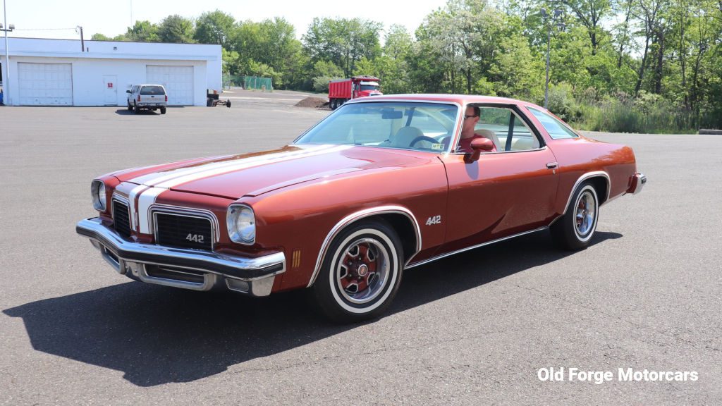 Photo of a 1974 Oldsmobile 442